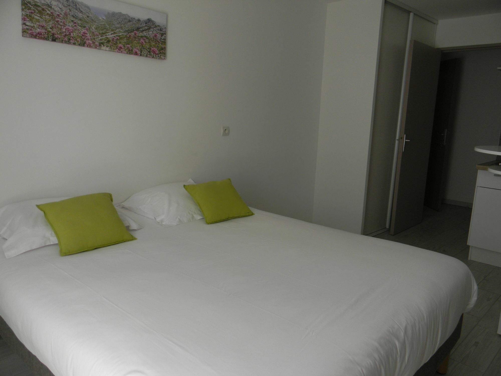 Garden & Aix En Provence - Puyricard Appart hôtel 3*